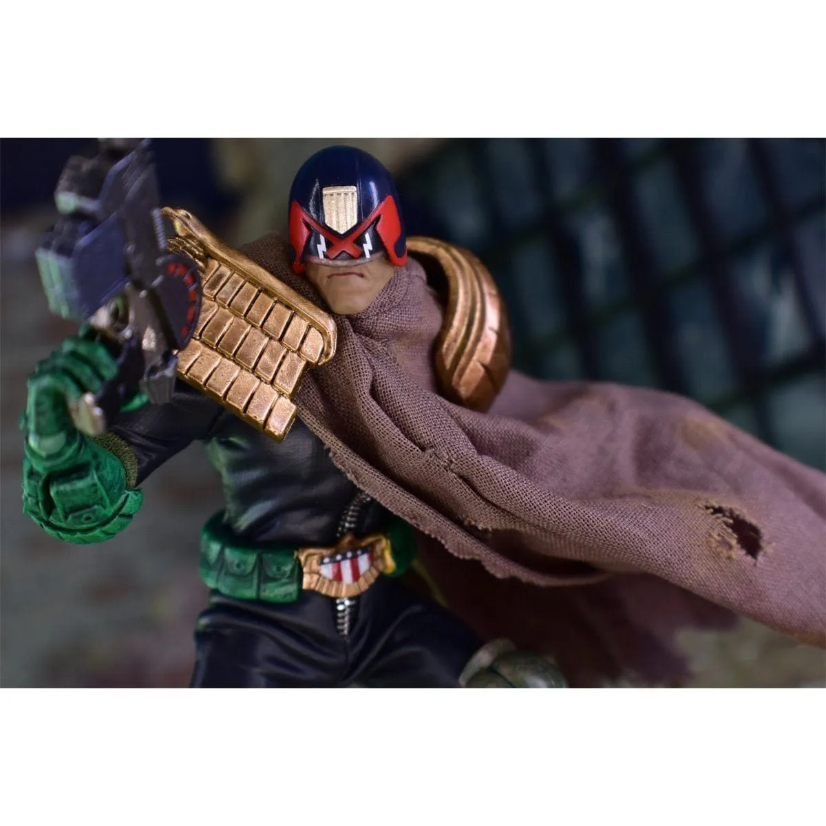 2000 AD Exquisite Super Series Cursed Earth Judge Dredd 1:12 Action Figure (PX Previews Exclusive)