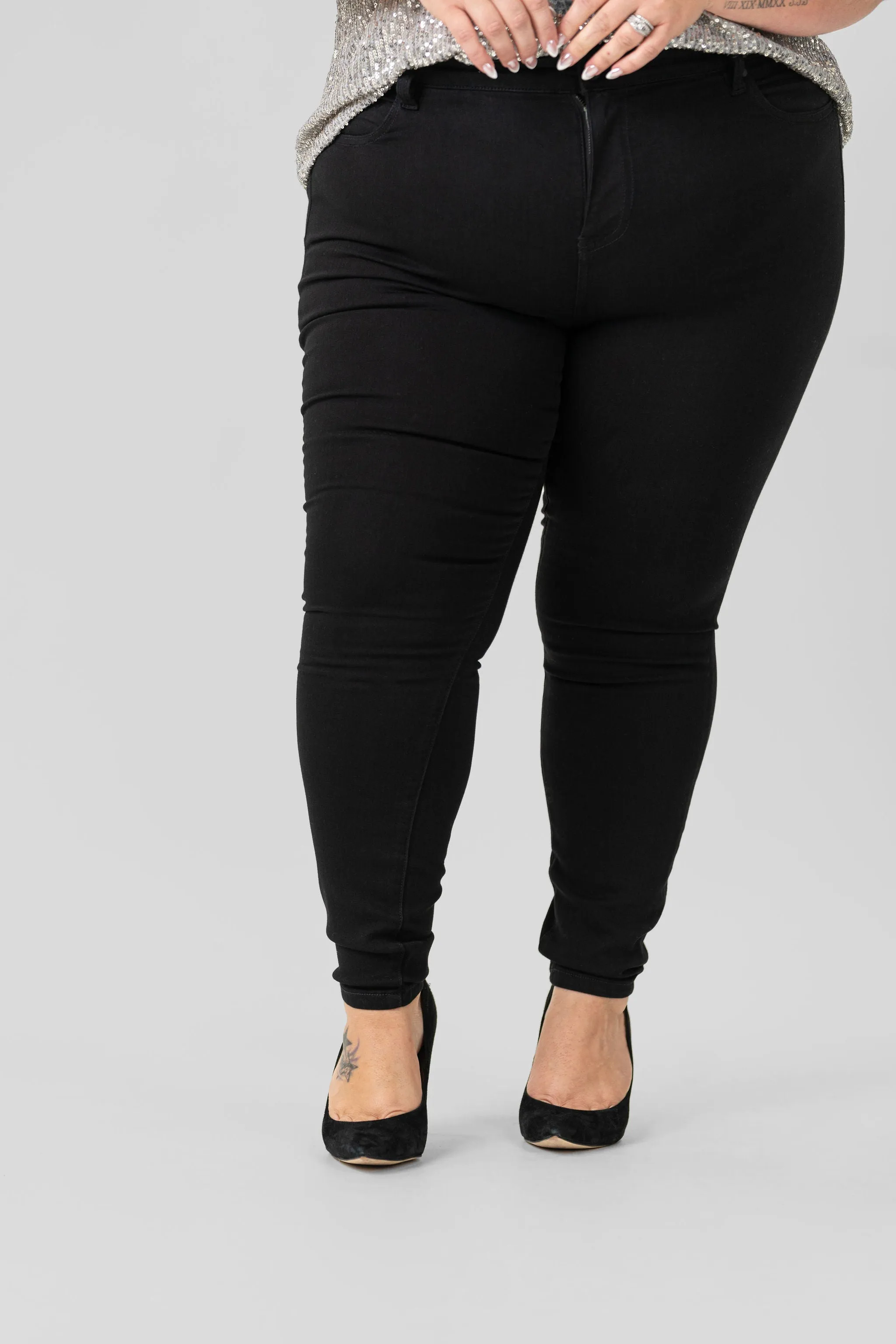 ABBY HI-RISE ANKLE SKINNY 28" JEAN