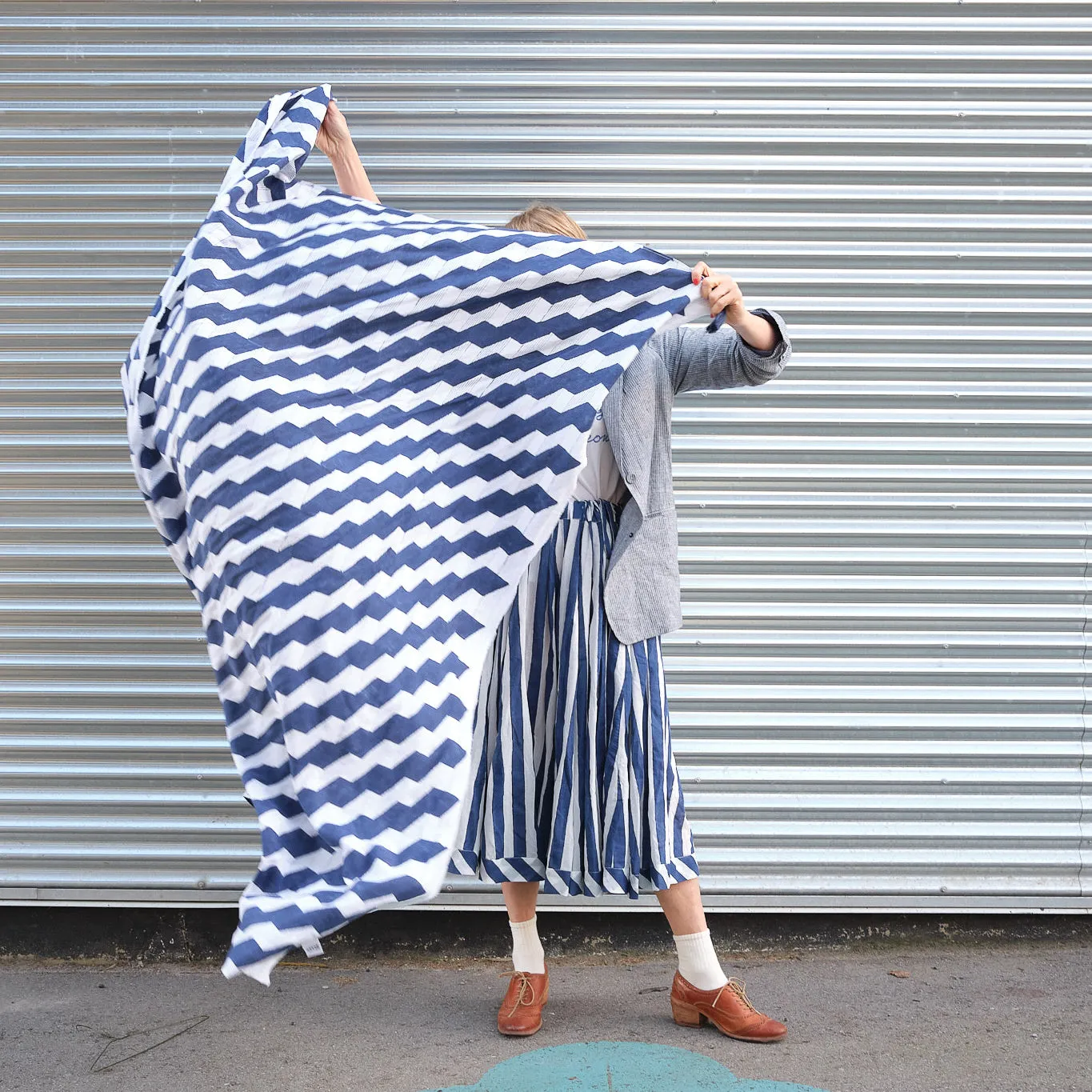 Anni Sarong with Tassels in Navy Zigzag