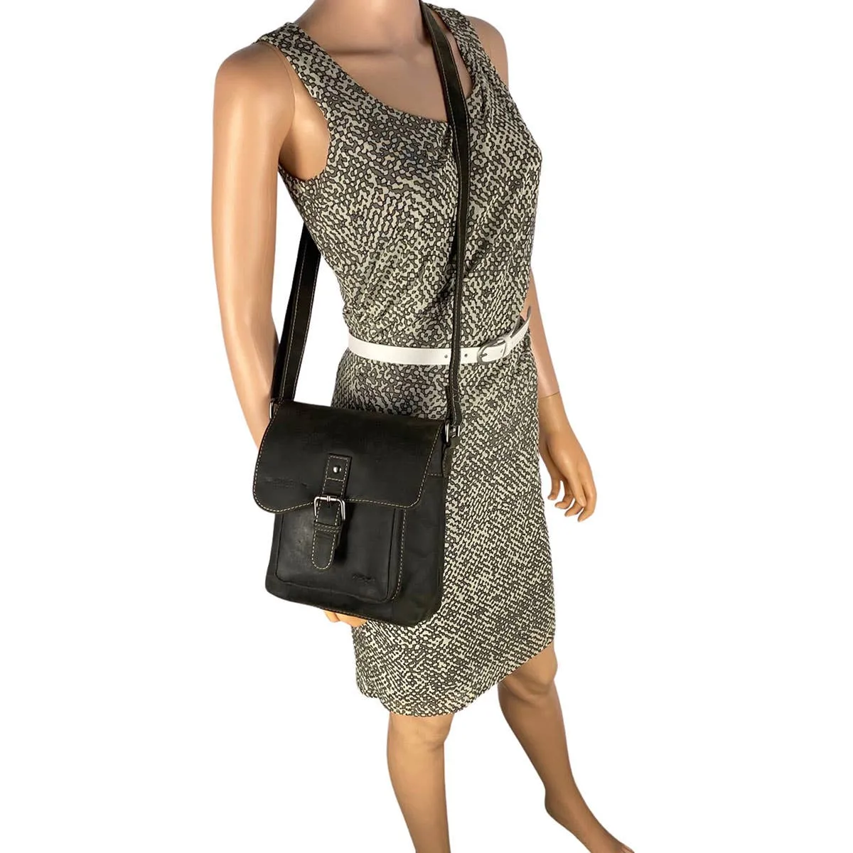 Arrigo Shoulder Bag with Flap - Buffalo Leather - Sort
