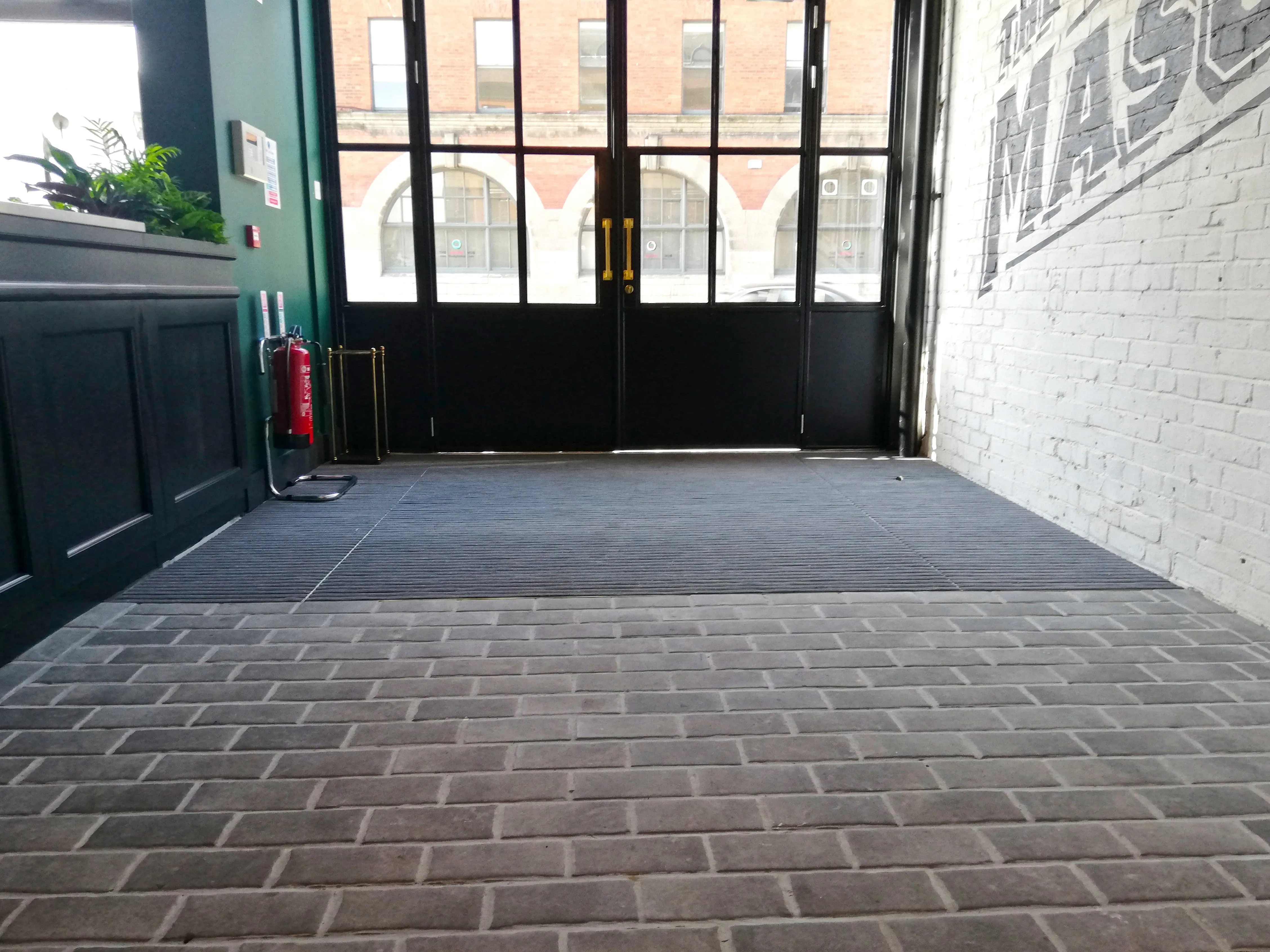 Cleanmid Luxurious Aluminium Mat Pack
