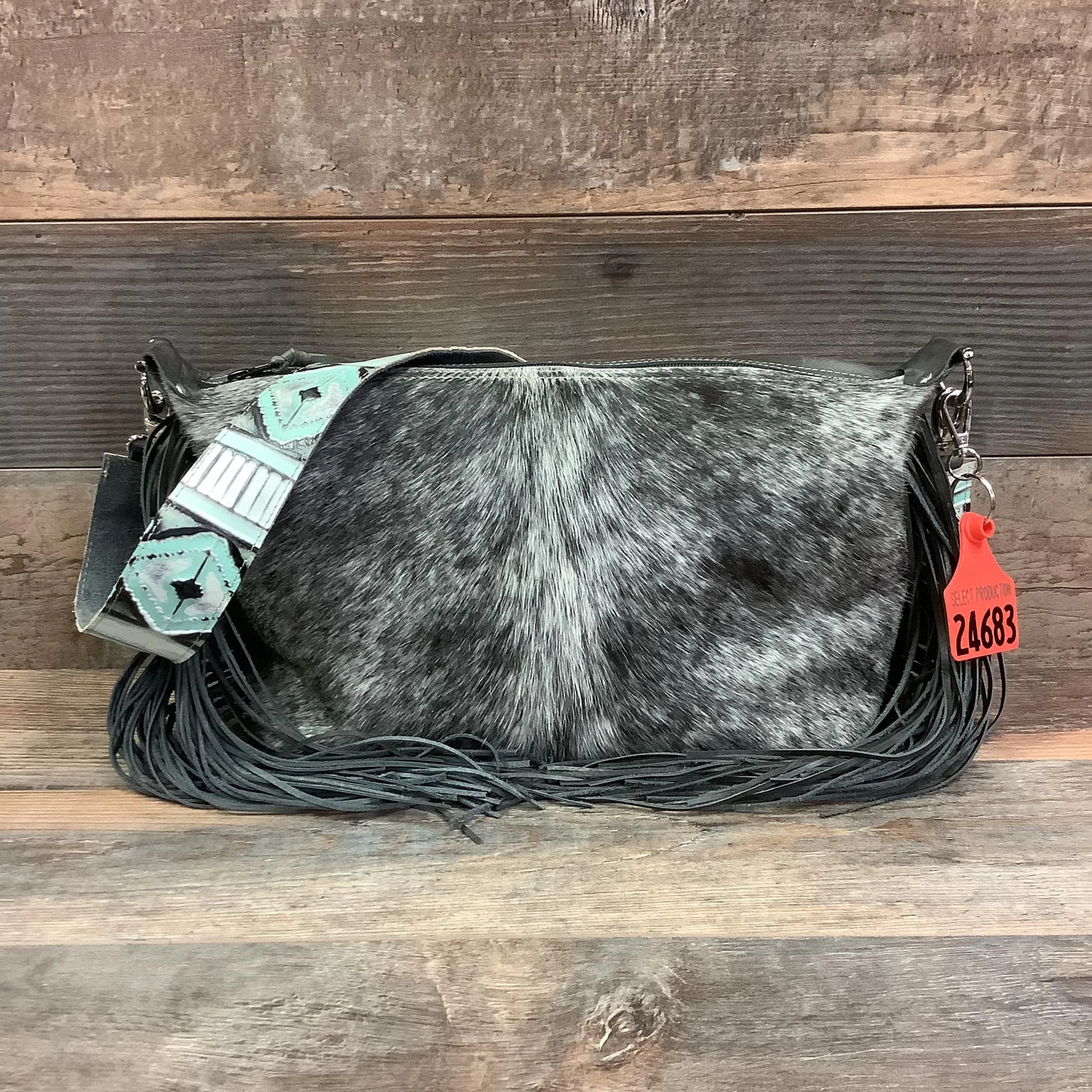 Designer Crossover - #24683 Bag Drop