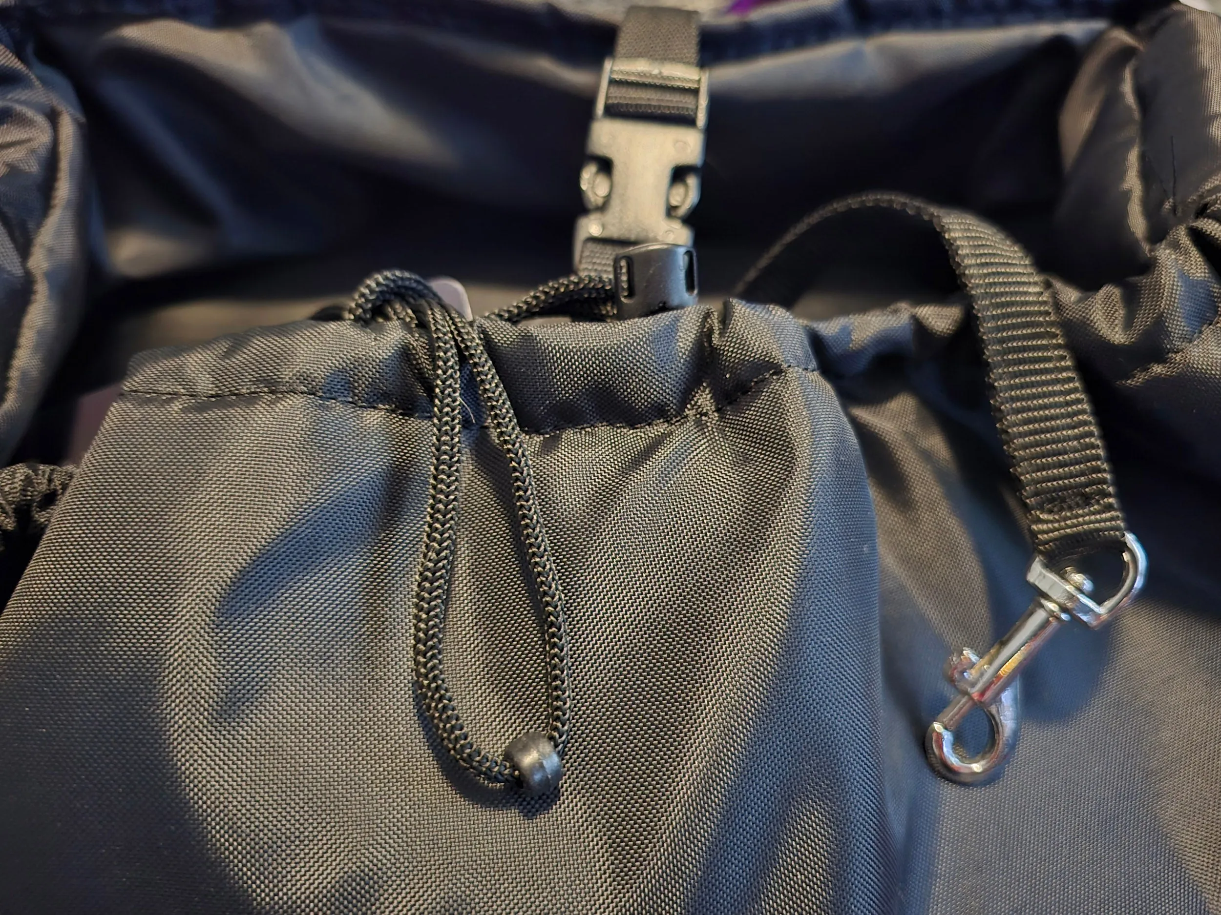 Easy Walk Sport Pet Sling Carrier (8-12 LBS)