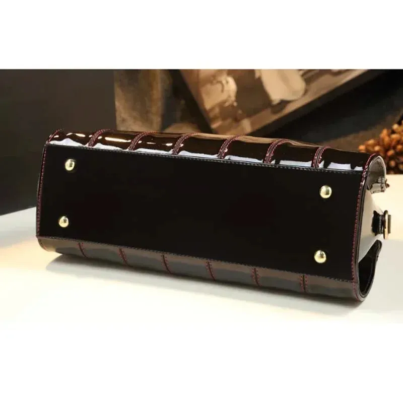 Fashion Atmospheric Patent Leather  Handbag