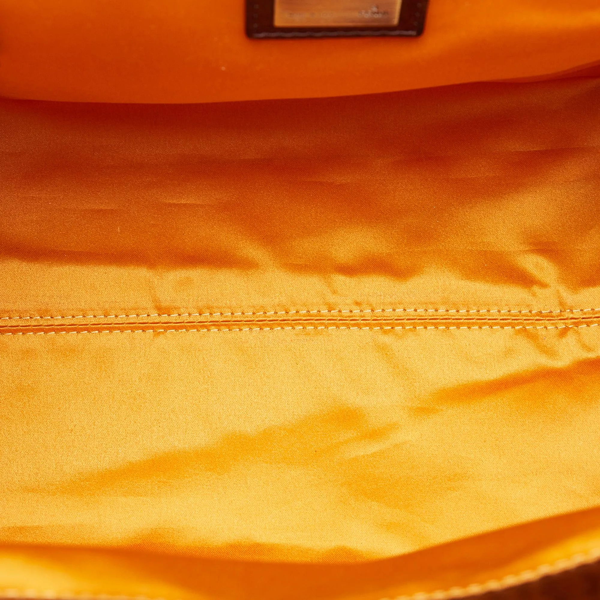 Fendi Etniko Shoulder Bag (SHG-2K7ZUq)