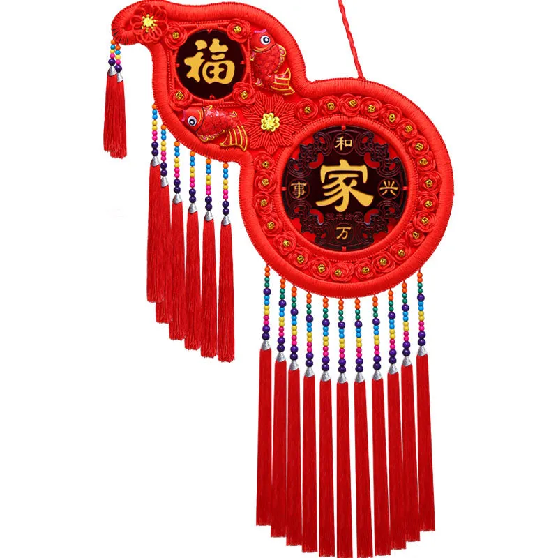 Gourd-shaped Peach Wood Chinese Knot Wall Hanging Decoration for Living Room Housewarming Gift