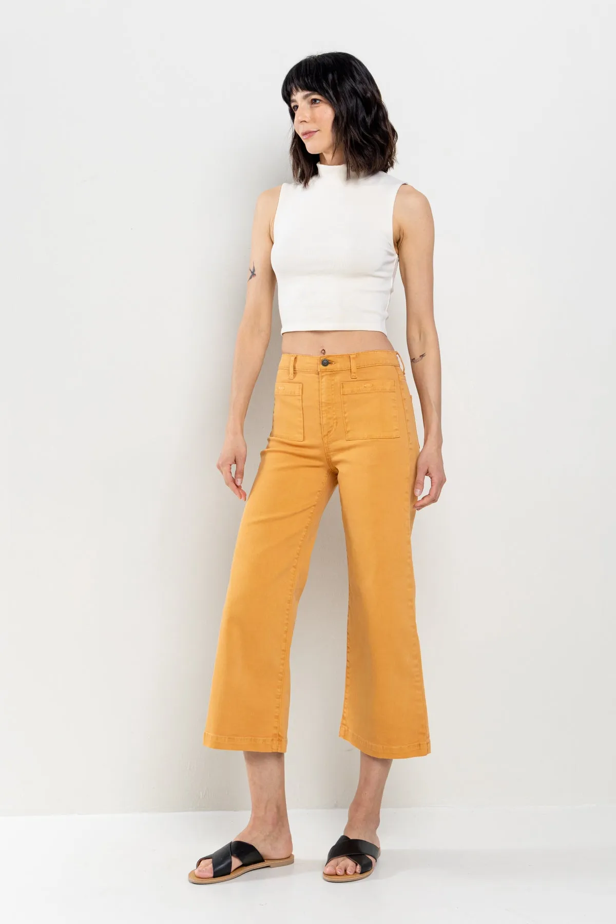 HIGH RISE CROP WIDE LEG JEANS IN INCA GOLD WITH TWO FRONT POCKETS / SP-P12544IG