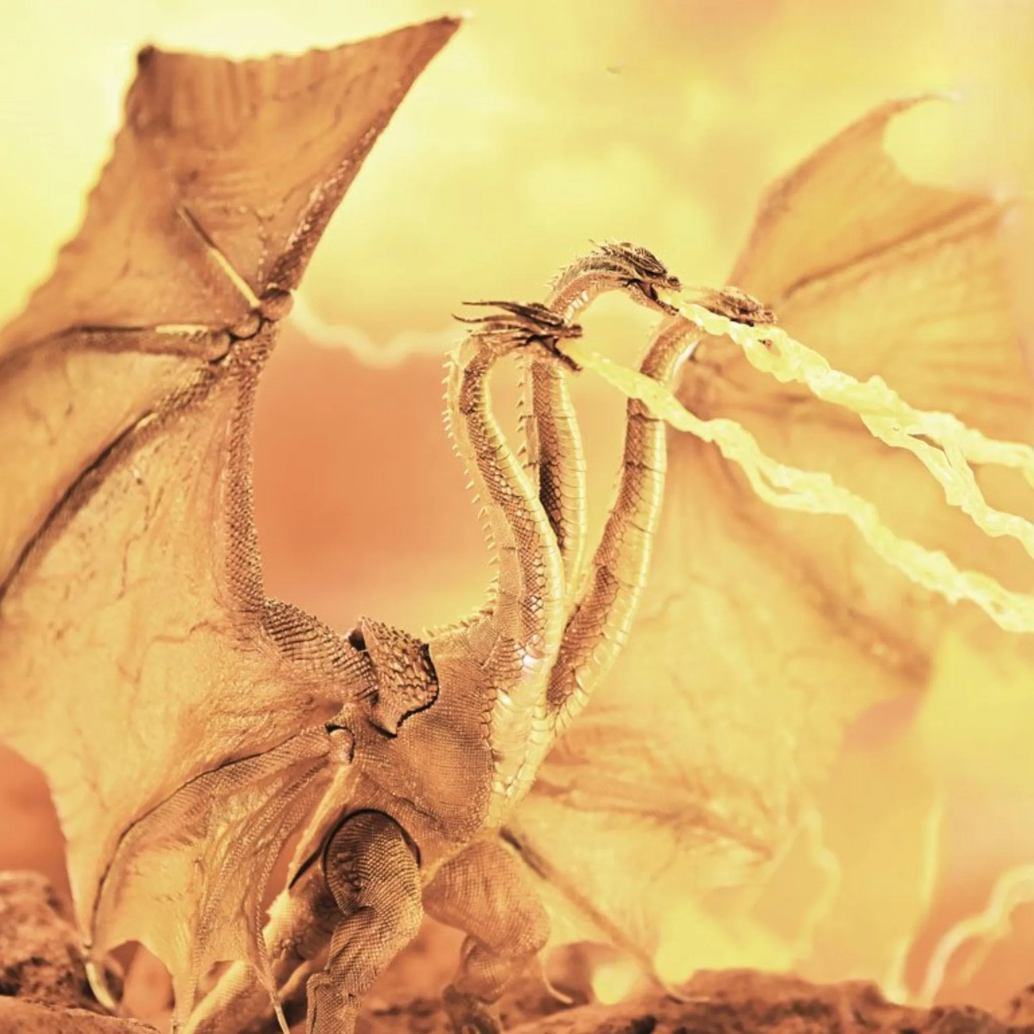 Hiya Toys Exquisite Basic Series Godzilla: King of the Monsters Gravity Beam King Ghidorah (Previews Exclusives) BIGGGGG