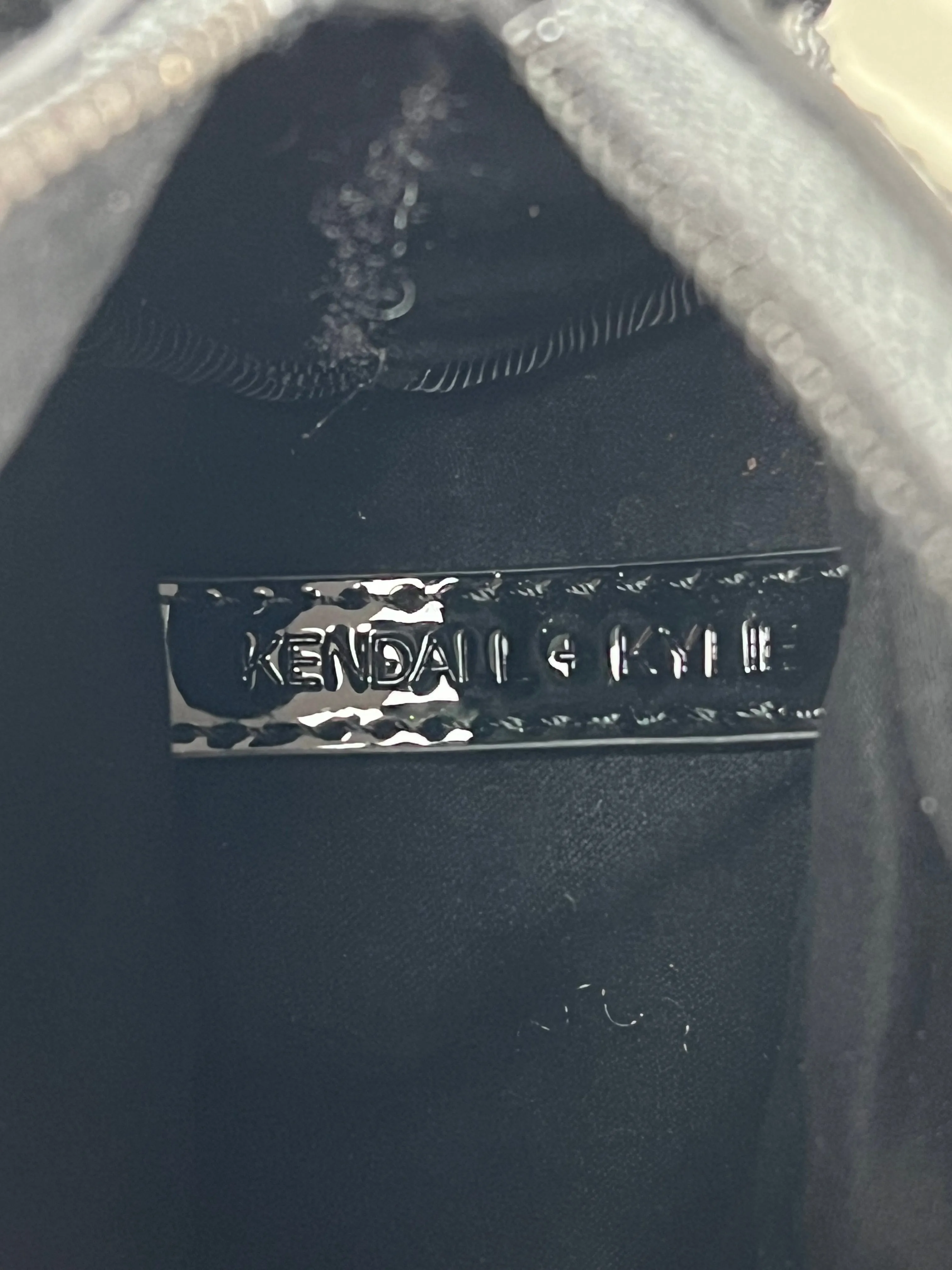 Kendall   Kylie 2010’s ‘Normie’ dog backpack