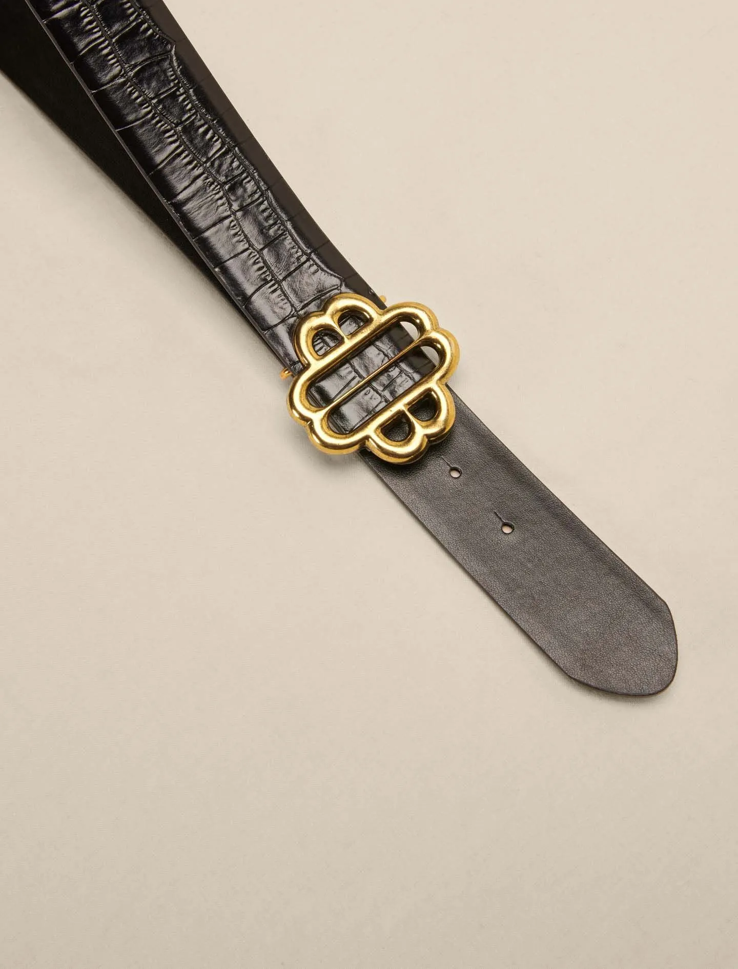 LEATHER BELT WITH CLOVER BUCKLE