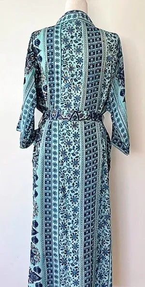 Luxurious Engineered Borders. Silk Kimono Is Impressive