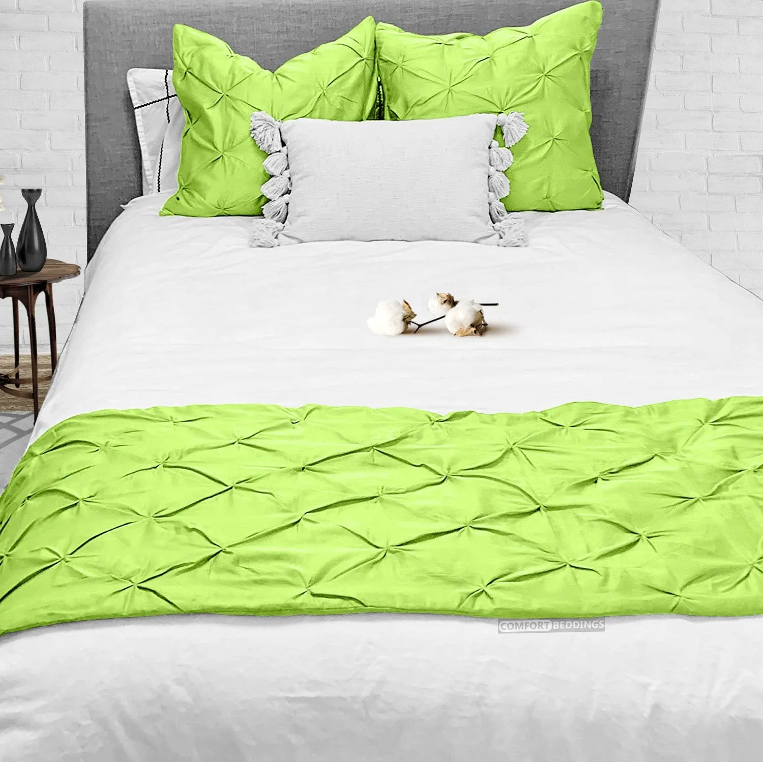 Luxurious Parrot Green Pinch Bed Runner Set