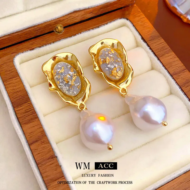 Luxurious Pearl Geometric Metal Electroplating Earrings