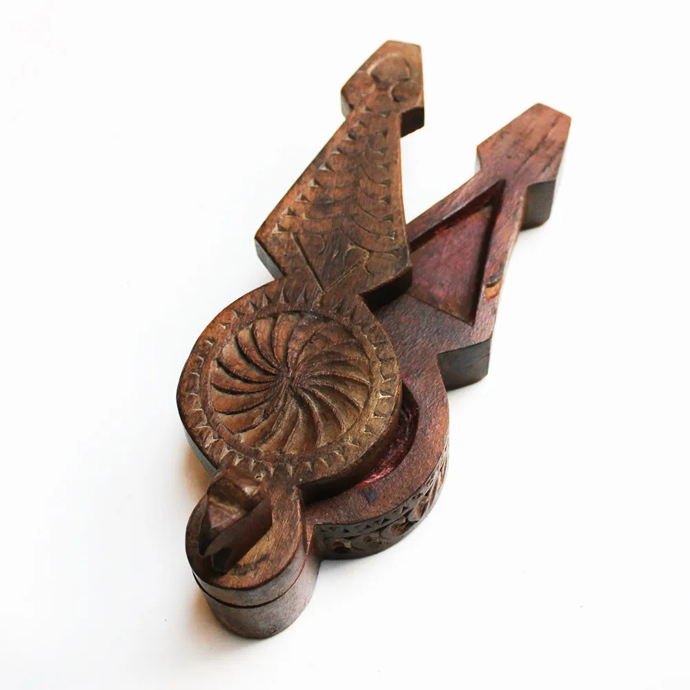 Peacock Shaped Wooden Tikka | Vermillion Box With Floral Engraving. L 21  x W 7  x H 7 cm