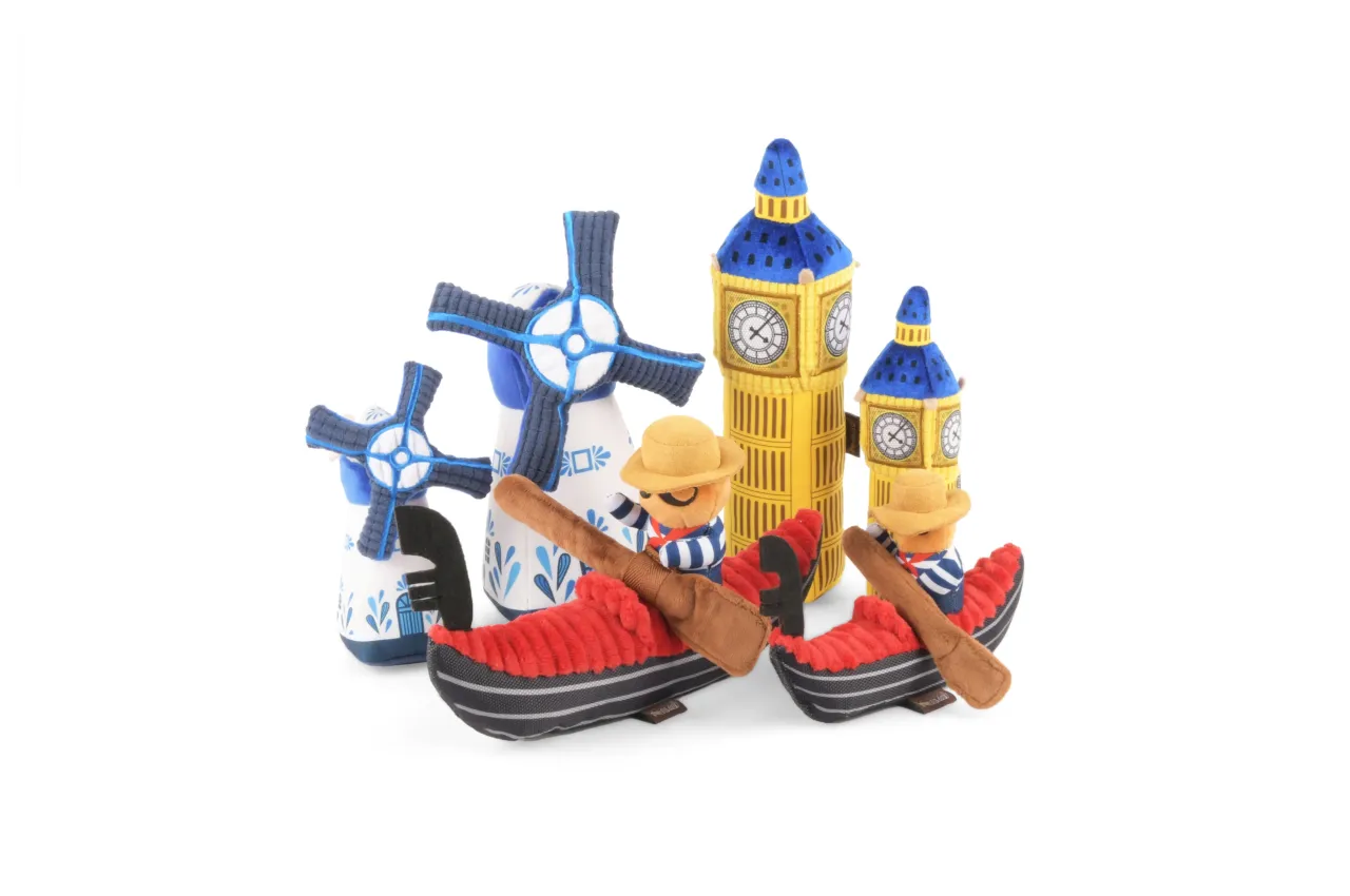 P.L.A.Y. Totally Touristy Squeaky Plush Dog toys, Gondola of Venice