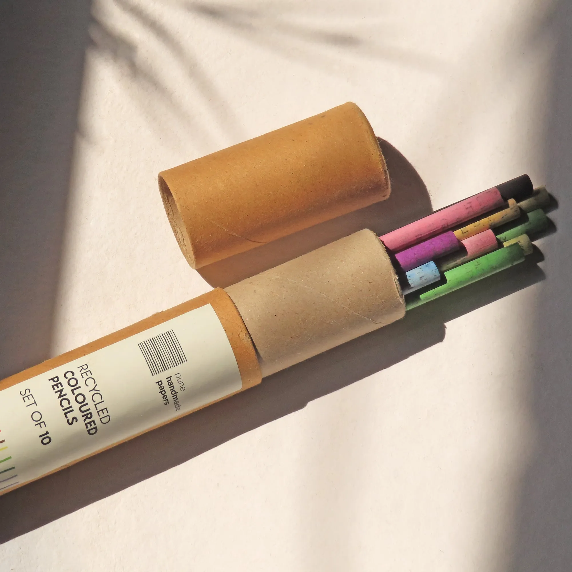 RECYCLED ECO-FRIENDLY COLOURED PENCILS