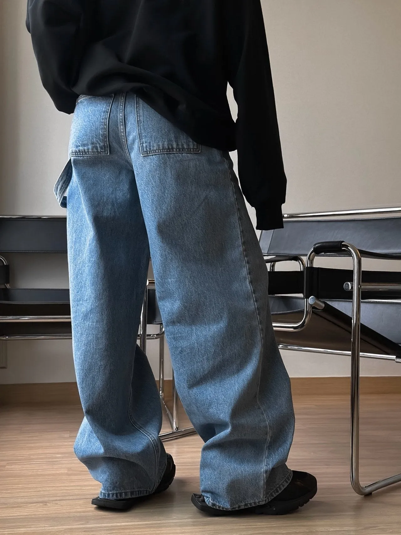RELAXED FIT DENIM JEANS WITH SIDE LOOP