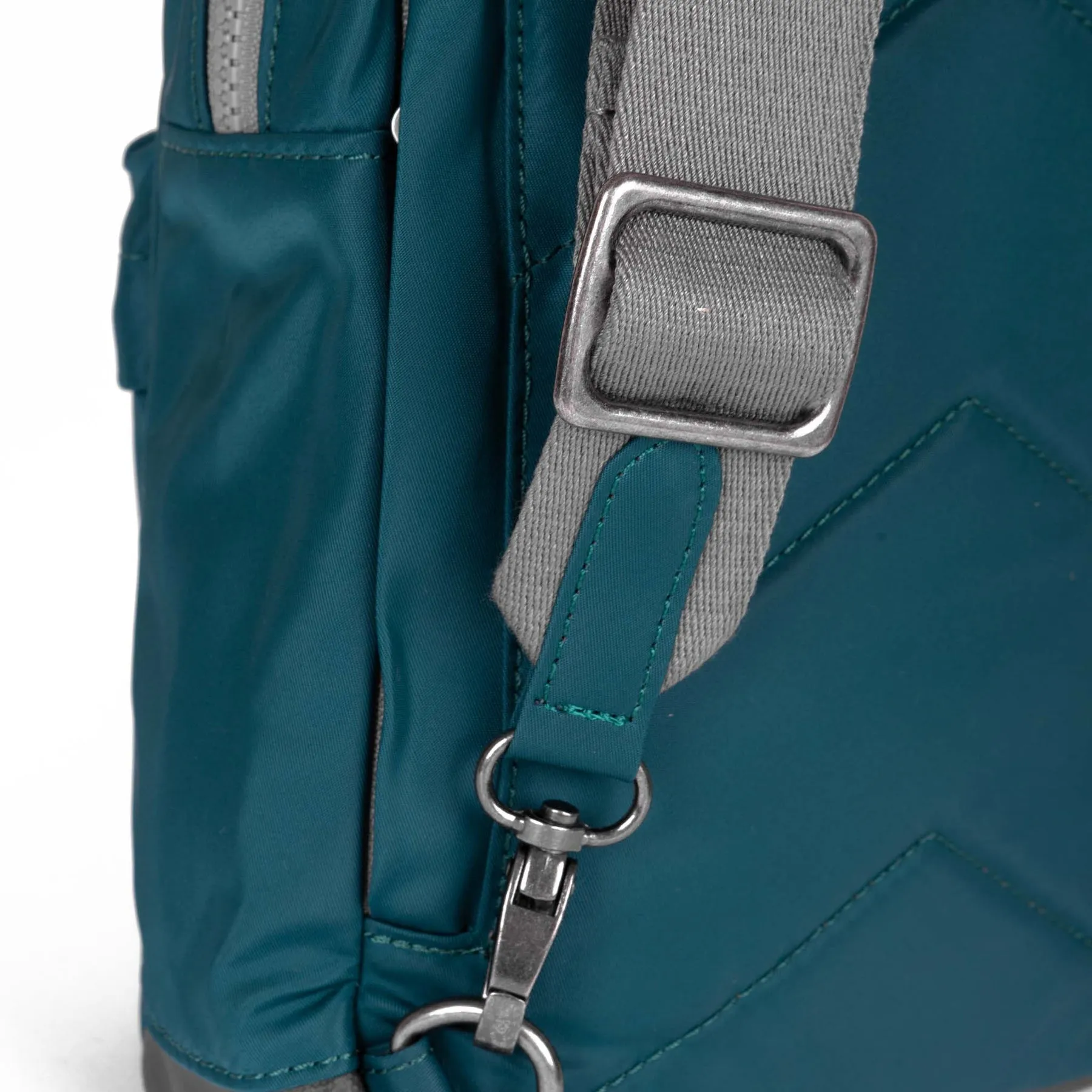 ROKA Willesden B XL Recycled Nylon Bag - Teal