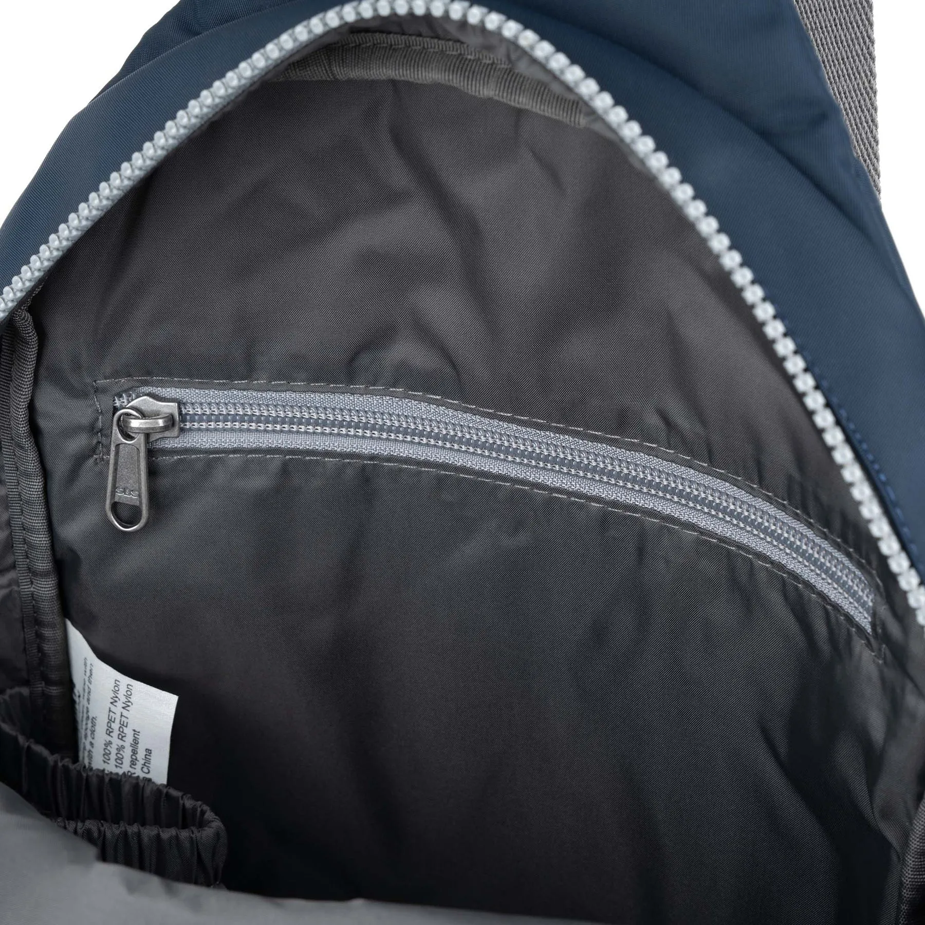 ROKA Willesden M XL Recycled Nylon Bag - Midnight