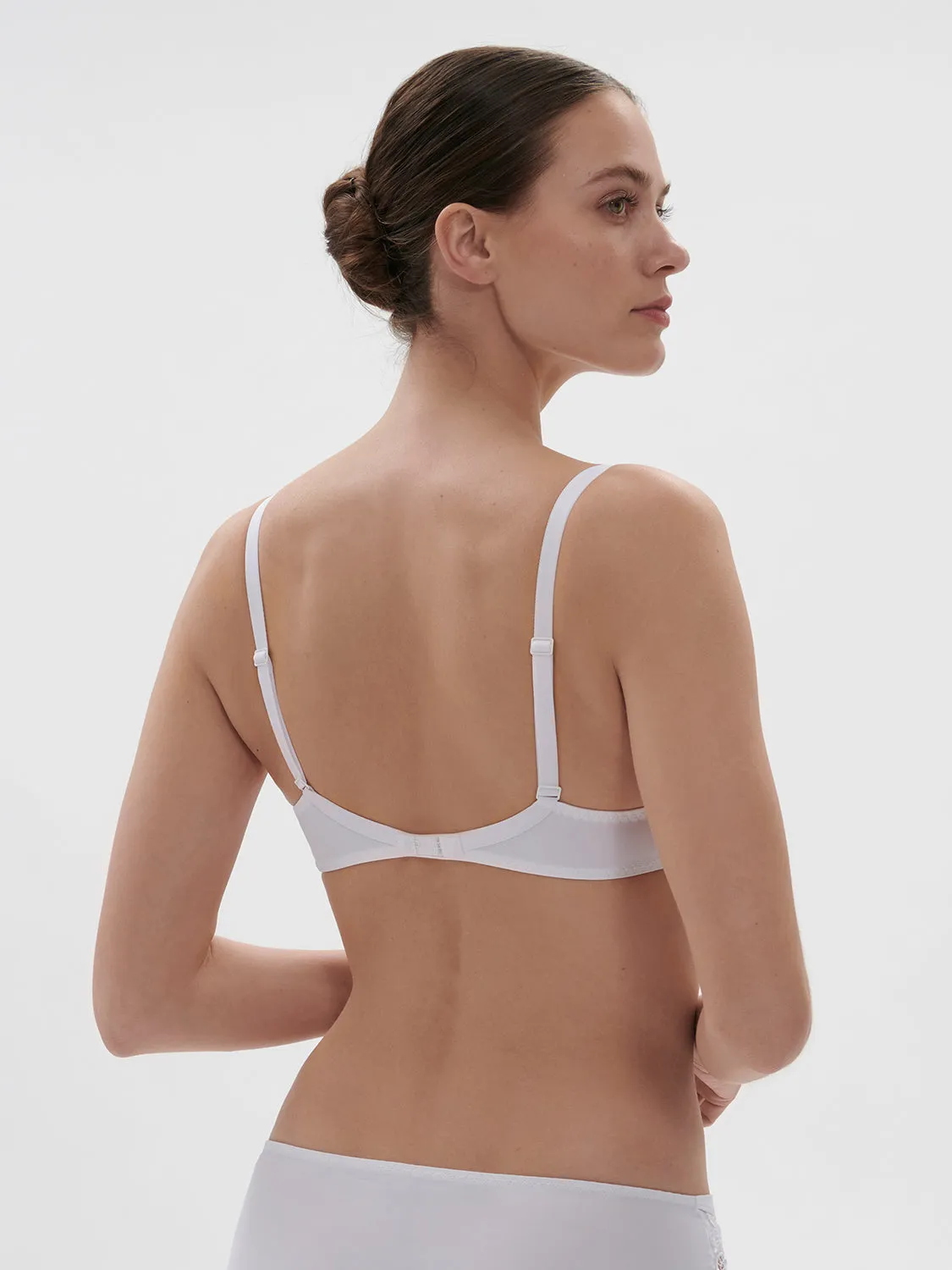 Saga Full Coverage Plunge - White