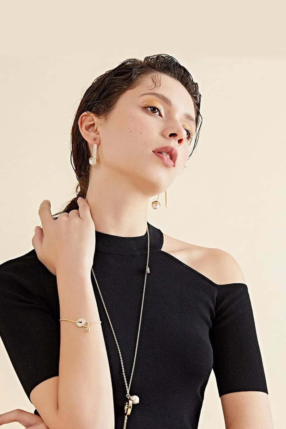 Simple Pearl U Shape Drop Earrings