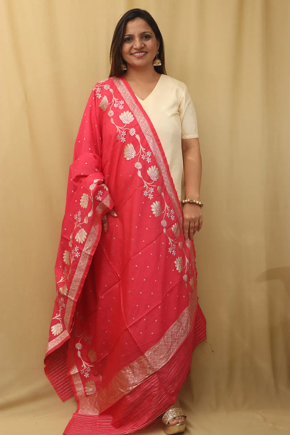 Stunning Pink Banarasi Silk Dupatta - Elegant and Luxurious