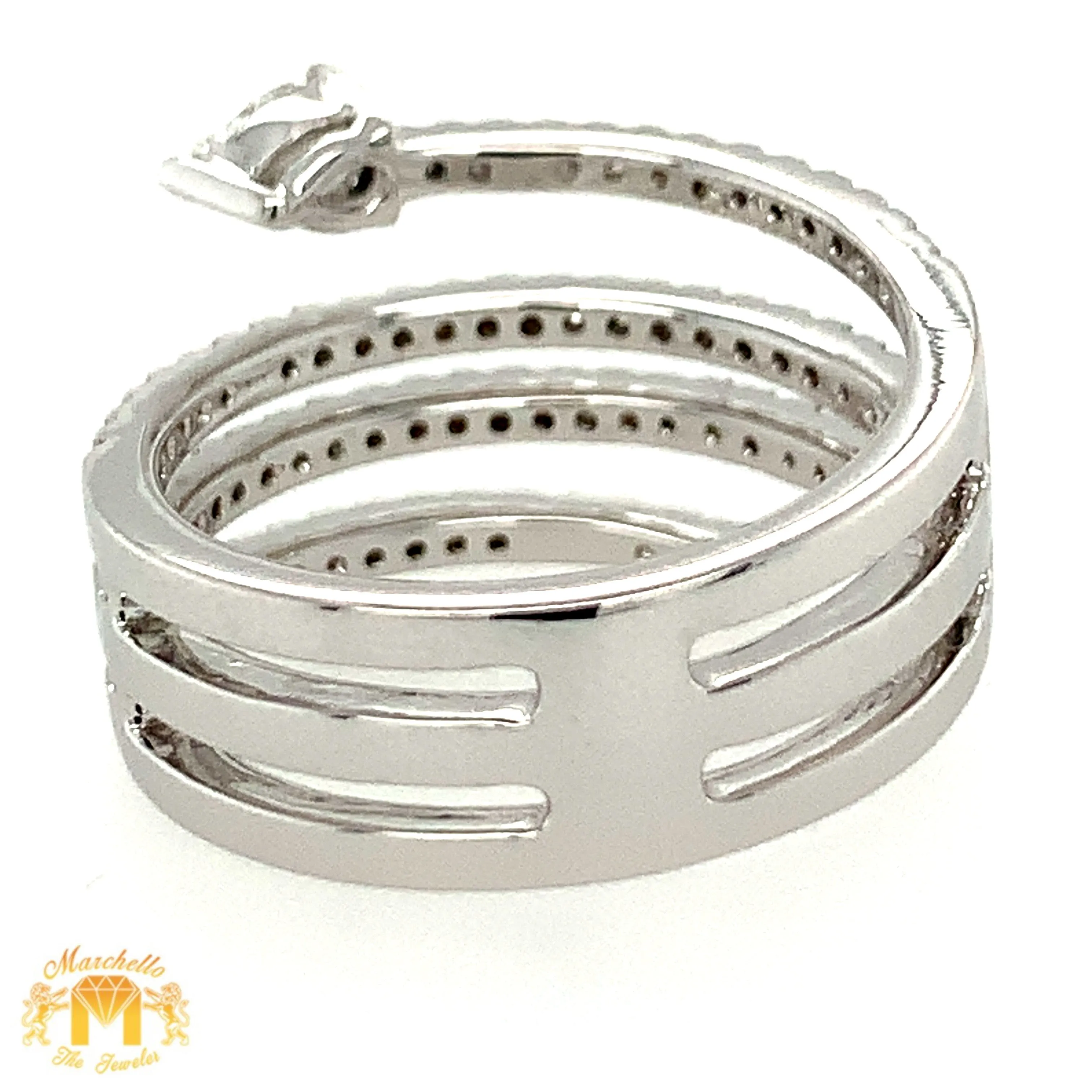 VVS/vs high clarity diamonds set in a 18k White Gold and VVS Diamond Snake Ring