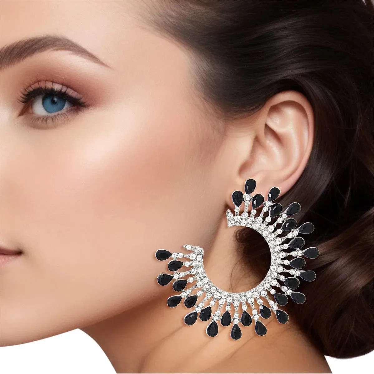 Women's Black & Gold C-Shape Studs: Edgy Elegance for Your Ears