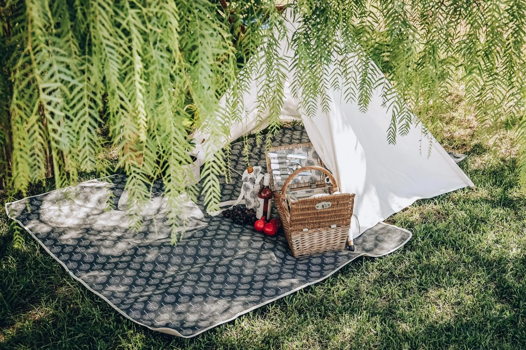 Yuppie Gift Baskets Picnic/Beach Rug Large | Arbor